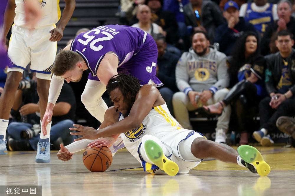 迷挥舞着象 迷挥舞着象